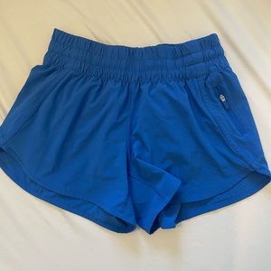 Lululemon track that shorts